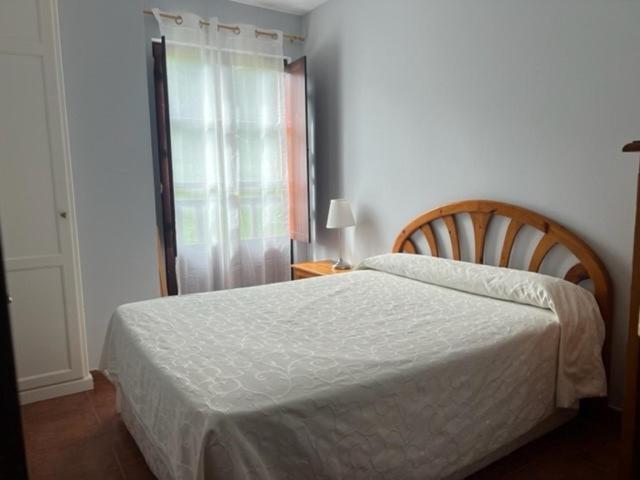 קומיאס Apartamentos Club Condal מראה חיצוני תמונה