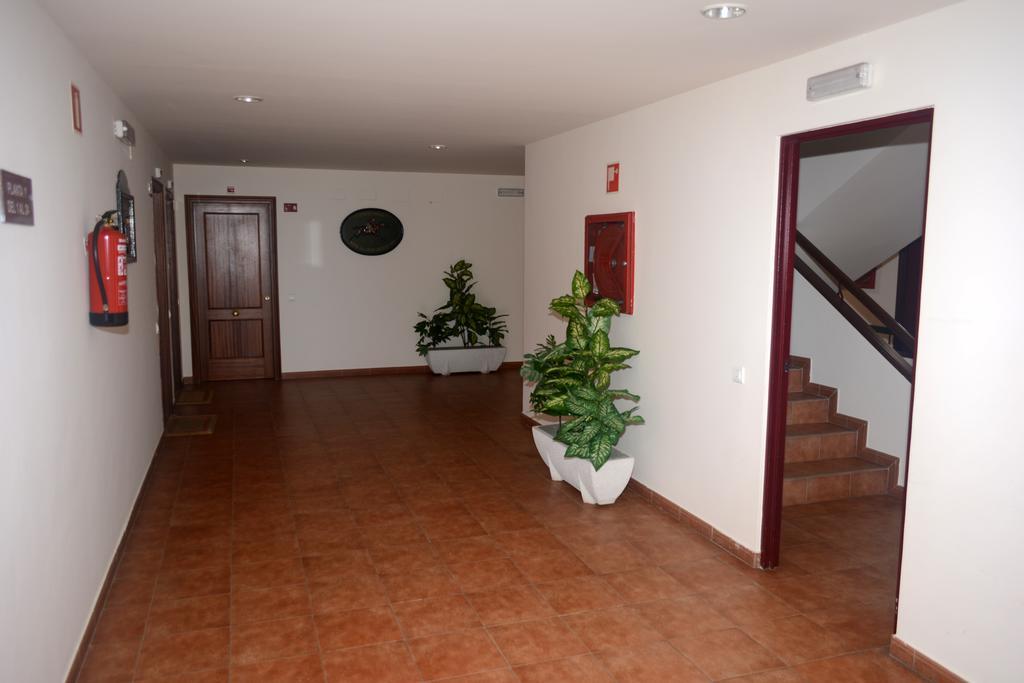 קומיאס Apartamentos Club Condal מראה חיצוני תמונה