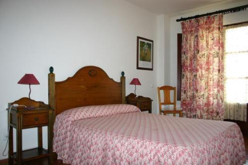 קומיאס Apartamentos Club Condal מראה חיצוני תמונה
