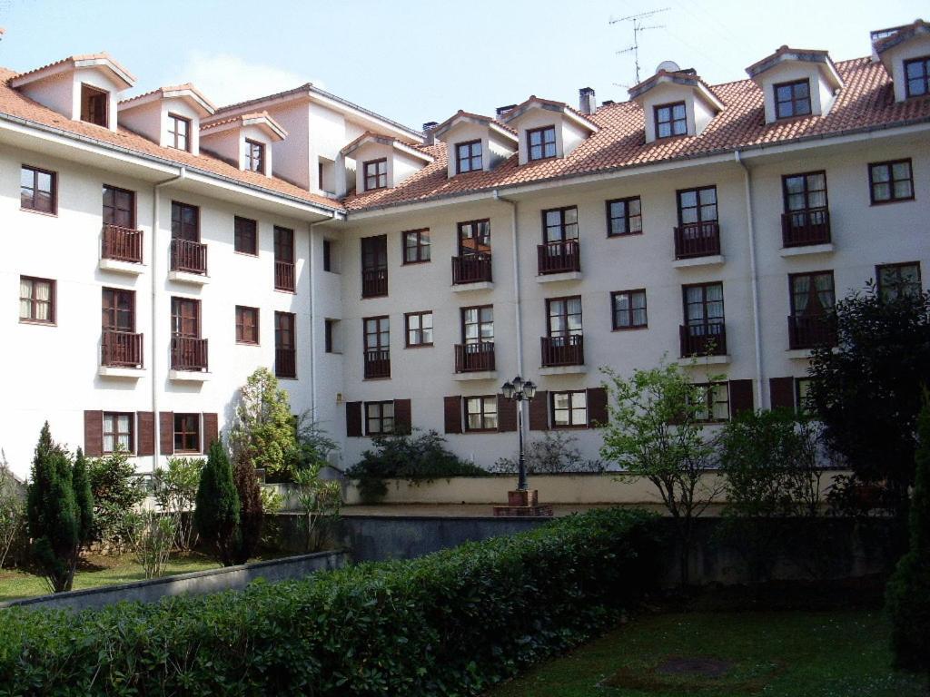 קומיאס Apartamentos Club Condal מראה חיצוני תמונה
